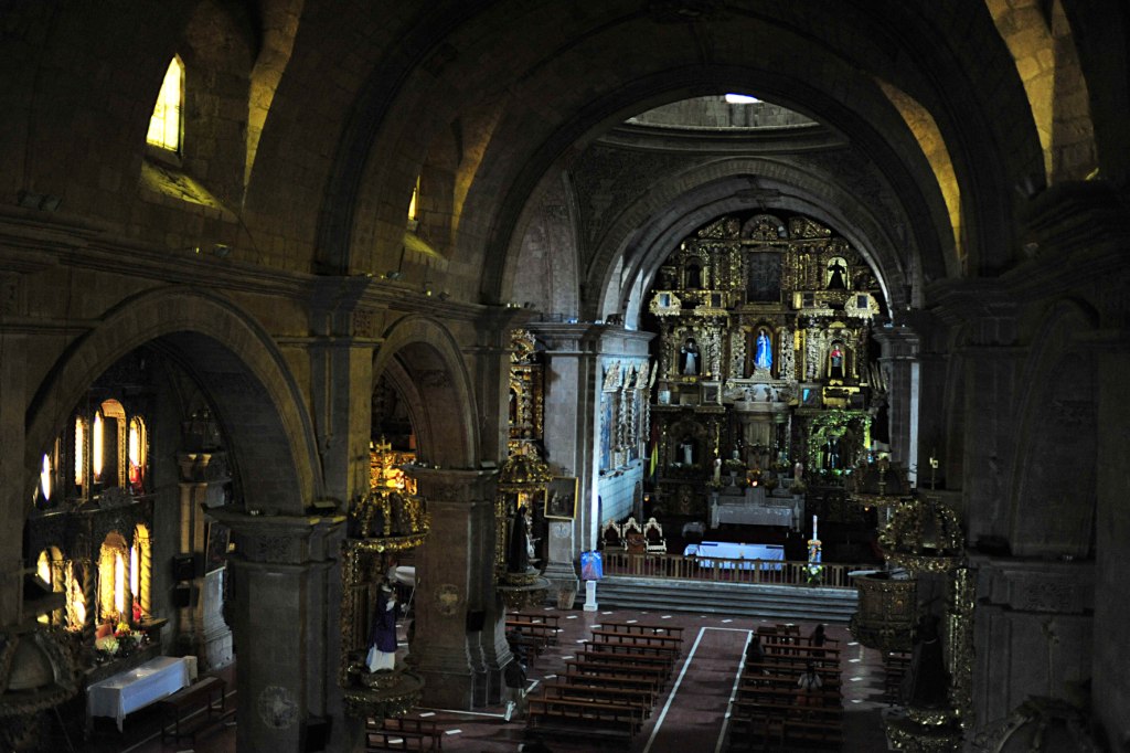 En la basílica las misas se celebran normalmente pero desborda durante las principales fechas religiosas. Foto: © Marco Antonio Aguilar