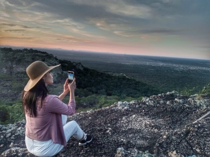 MIRADOR-LA-MONTANETA-EN-SAN-JOSE-DE-CHIQUITOS El Sendero por el Bosque Seco Chiquitano y el Mirador La Montañeta son algunos de los atractivos que se ofrecerán en las rutas turísticas. Foto: Doly Leytón Arnez