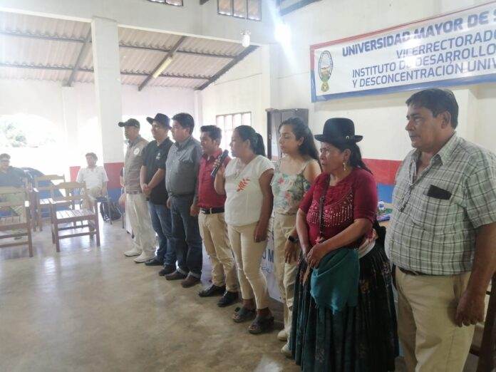 Comité de enlace de la Comunidad del Agua, que fue conformado este martes. Foto. Zulema Alanes Comité de enlace de la Comunidad del Agua, que fue conformado este martes. Foto. Zulema Alanes