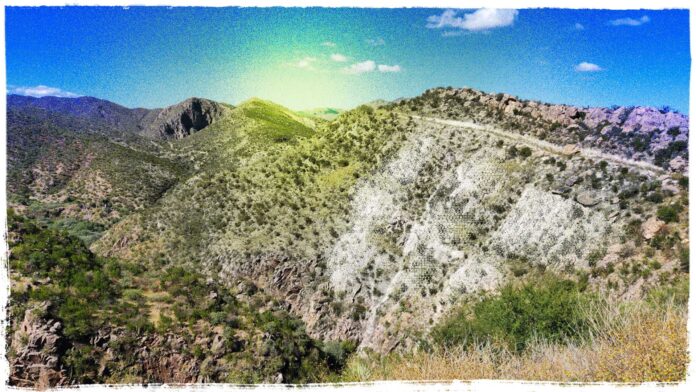 Vista de la secuencia de arcillas de la Sierra de Bacadéhuachi, en Sonora, al norte de México. Foto: cortesía Luca Ferrari