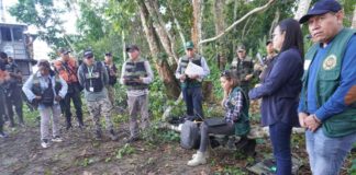 Así se desarrolló la audiencia a orillas del río Madre de Dios, en el ingreso a la comunidad Genechiquía, territorio del pueblo indígena Esse Ejja.
