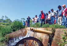 Comunidades indígenas exigen celeridad y transparencia en el caso del río San Lorenzo Miembros de la Central de Comunidades Indígenas Turubó de San José de Chiquitos durante la inspección de la presa P1 en la comunidad San Lorenzo.