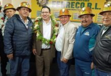 Fiscal vetado por EEUU recibió cadena de oro de regalo de Ferreco y la AJAM lo señaló por no apoyar lucha contra la minería ilegal